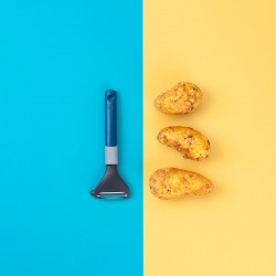 Tasty 678020 Peeler, Soft-touch handle, 19 cm, Stainless steel, Blue