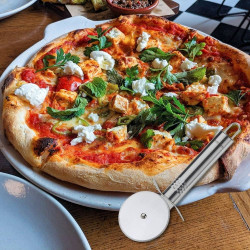 Fackelmann 40437 Pizza Cutter, 19 cm, Oval Handle, Stainless Steel, Hanging Hook, Silver