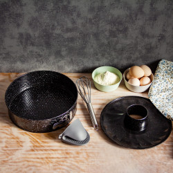 Kinghoff KH 1779 Cake and Cupcake Pan, 26 cm, Springform, Stainless Steel, Black