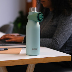 Joseph Joseph Loop 81118 Insulated Bottle, 500 ml, Double-walled with copper lining, Clip-on cap, Vacuum insulation, Green