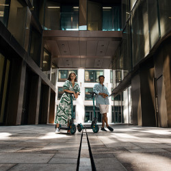 Trotineta electrica SOFLOW SO2 AIR MAX, Pliabila, 10 inch, 36V / 17.4Ah, 500W, 20 km/h, Greutate maximă 120 kg, Turcoaz