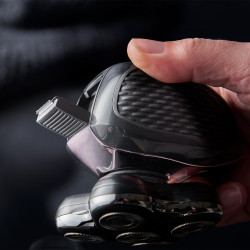 Remington RX5 XR1500 Ultimate Series Head Shaver, Rotating Blades, Waterproof, Up to 50 Minutes of Run Time, Trimmer, Black/Silver