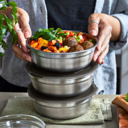 Black+Blum Meal Prep Food Container FBSS-BL-L017, 950 ml, Round, Oven-safe, BPA-free, Stainless steel, Gray/Red