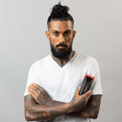 Remington Easy Fade Pro HC550 Hair Clipper, Waterproof, 120-Minute Battery Life, Stainless Steel Blades, 19 Attachments, Black/Blue