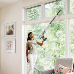 Shark IW1611EU Upright Vacuum Cleaner, 240W, 0.4 L, 60-minute runtime, Edge and Dirt Detection, QuadClean, Allergen-Free, LED, White