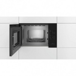 Εντοιχιζόμενος φούρνος μικροκυμάτων Bosch BFL520MB0, 20 λίτρα, 800 W, 5 επίπεδα, Βοηθός καθαρισμού, Αυτόματη απενεργοποίηση, Μαύρος