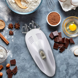 Beper BP.304 Hand Mixer, 150W, 5 speeds, Whisk release button, White