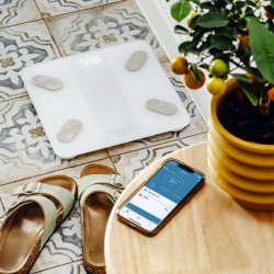 Kantar Adler AD 8186, SMART Tuya, up to 180 kg, LED display, 3 x AAA batteries, white