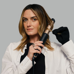 Remington S6077 ONE 2-in-1 Curling and Straightening Iron, 230°C, Ceramic Coating, Fast Heat-Up, 5 Temperature Settings, Auto Shut-Off, Black/Gold