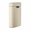 Cos pentru gunoi Brabantia Touch Bin New 1005543, 40 L, Deschidere lina si silentioasa, Deschidere mare, Bej