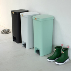 Brabantia StepUp 1005557 Pedal Bin, 40 L, Eco-friendly materials, Large opening, Dark gray