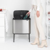 Кош за смет Brabantia Bo Touch 651115, 11/23 л, Леко затваряне, Противоплъзгаща основа, Устойчив на пръстови отпечатъци, Матов Инокс