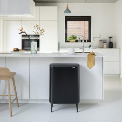 Кош за смет Brabantia Bo Touch Hi 1001260, 60 л, Повдигнат, Плавно и безшумно отваряне, Черен мат