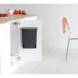 Cos de gunoi incorporabil Brabantia 647043, 10 L, Deschidere larga, Curatare usoara, Negru
