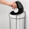 Κάδος Brabantia Touch Bin 647210, 3 L, Ομαλό και αθόρυβο άνοιγμα, Επιτοίχια τοποθέτηση, Λαμπερό ανοξείδωτο ατσάλι