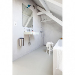 Кош за боклук Brabantia Touch Bin 647217, 3 л, Плавно и безшумно отваряне, Стенен монтаж, Устойчив на пръстови отпечатъци, Инокс