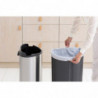 Brabantia Touch Bin New 649734 szemetes, 40 l, Csendes és sima záródás, Lapos hátsó rész, Ujjlenyomat-álló, Rozsdamentes acél/matt