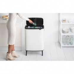 Кош за боклук Brabantia Bo Touch Hi 1001259, 60 л, Странични отвори за пренасяне, Регулируеми крака, Бял