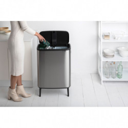 Κάδος Brabantia Bo Touch Hi 1001265, 2x30 l, Στεγανή εφαρμογή στον τοίχο, Ρύθμιση ποδιού, Ανθεκτικό στα δακτυλικά αποτυπώματα, Inox/matt