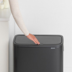 Brabantia Bo Touch 1001274 szemetes, 60 l, sima és csendes nyitás, nagy nyílás, ujjlenyomatmentes, fekete/matt