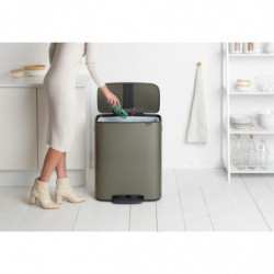 Brabantia Bo Pedal Trash Can 1003184, 60 L, Soft-Close, Non-Slip Base, Gray