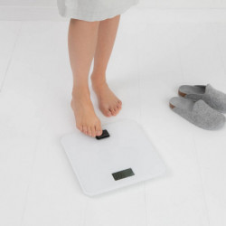 Cantar digital Brabantia ReNew 1004189, Functionare fara baterii, Pana la 150 kg, Afisaj LCD, Alb