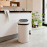 Кош за боклук Brabantia Touch Bin 1005510, 60 л, Плавно и безшумно отваряне, Бежов