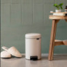 Κάδος απορριμμάτων με πεντάλ Brabantia NewIcon 1005527, 5 L, Ομαλό κλείσιμο, Αντιολισθητική βάση, Μπεζ