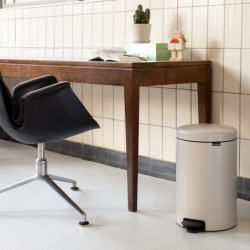 Кош за смет с педал Brabantia NewIcon 20L, Soft Beige