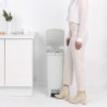 Кош за боклук с педал Brabantia StepUp 1005556, 40 л, Екологични материали, Голям отвор, Светлосив