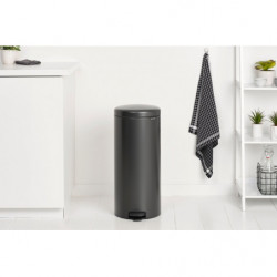 Κάδος με πεντάλ Brabantia NewIcon 1008850, 30 l, Μαλακό κλείσιμο, Αντιολισθητική βάση, Σκούρο γκρι