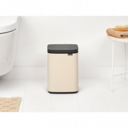 Κάδος Brabantia Bo Small 1008865, 4 L, Ομαλό και αθόρυβο άνοιγμα, Αντιολισθητική βάση, Μπεζ