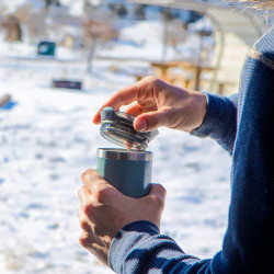 Вакуумно изолирана термо чаша Wacaco Octaroma Lungo Cadet Blue, 300ml, Двойна стена, Непропусклив капак, Син