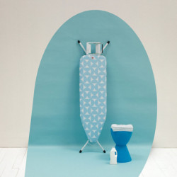 Masa de calcat Brabantia B 1005617, 124x38 cm, 7 pozitii de reglare, Suport fier de calcat, Albastru deschis