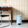 Cos de gunoi cu pedala Brabantia NewIcon 1005532, 12 L, Inchidere lina, Baza antiderapanta, Albastru deschis