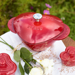 Staub Heart-Shaped Cast Iron Casserole 1100006, 20 cm, 1.75 L, Induction and Oven Safe up to 500°C, Enamel Coating, Red