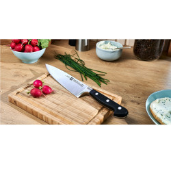 Нож за готвач Zwilling Professional S 31021201, 20 см, Неръждаема стомана J.A. HENCKELS, Закалено острие, Черен