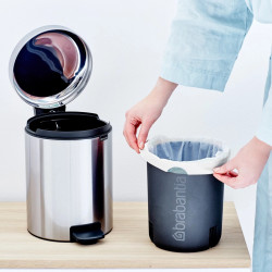 Кош за смет с педал Brabantia NewIcon 5L, Matt Steel Fingerprint Proof