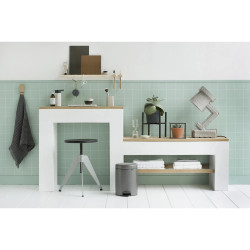 Brabantia NewIcon 649012 Pedal Bin, 5 L, Soft-Close, Non-Slip Base, Gray