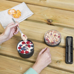 Μπολ πρωινού Brabantia Make&Take 1006296, 500+180 ml, Βιδωτό καπάκι, Χωρίς BPA, Σκούρο γκρι