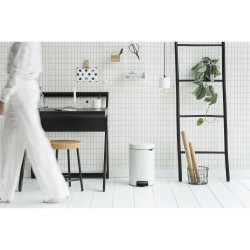 Кош за смет с педал Brabantia NewIcon 12L, White