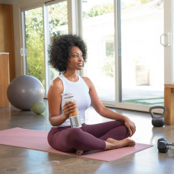 Преносим блендер Ninja Blast BC151EUW, 7.4W, 530 мл, Стоманен нож с 6 остриета, Трошене на лед, До 10 цикъла, Без BPA, USB-C, Бял