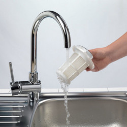 Вертикална прахосмукачка Ariete EVOLUTION 2772/40, 600W, 0.8 л, Регулируема мощност, Енергоспестяваща технология, Черен/червен