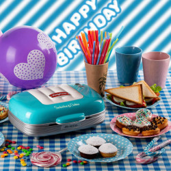 Ariete PARTY TIME 1972/01 3-in-1 Donut, Muffin, and Sandwich Maker, 700W, 3 Interchangeable Plates, Indicator Lights, Turquoise