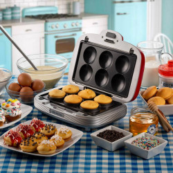 Aparat 3in1 pentru preparare gogosi, briose si sandvisuri Ariete PARTY TIME 1972/00, 700W, 3 placi detasabile, Rosu