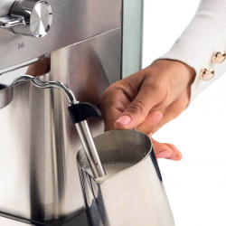 Espressor manual Ariete ESPRESSO METAL SLIM 1380/10, 1300W, 15 bar, 1.1 L, Lungimea cafelei personalizabila, Cafea macinasa si doze ESE, Inox