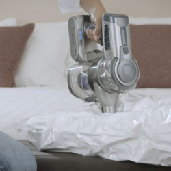 Aspirator vertical Ariete SCOPA Digital 2723/00, 200W, Motor digital, Filtrare aer HEPA, Lumini LED, Perie motorizata, Portocaliu