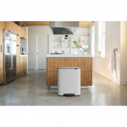 Brabantia Bo Pedal Trash Can 1003182, 60 L, Soft-Close, Non-Slip Base, White
