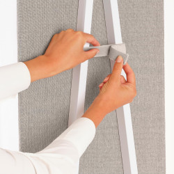 Accesoriu pentru calcarea cu aburi pe verticala Brabantia Linn 1008937, Instalare usoara, Reglabil, Gri