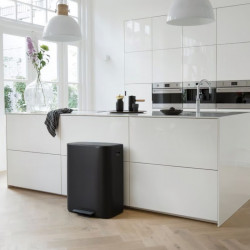 Κάδος Brabantia Bo Pedal 1003185, 60 L, Εύκολο κλείσιμο, Αντιολισθητική βάση, Μαύρο